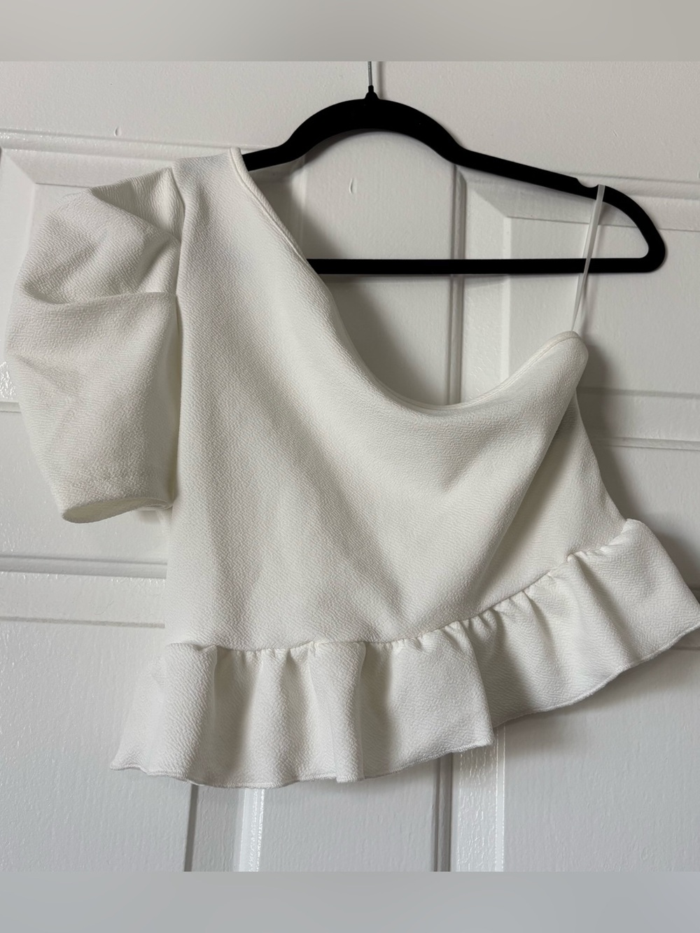 White One-Shoulder Ruffle Peplum Top